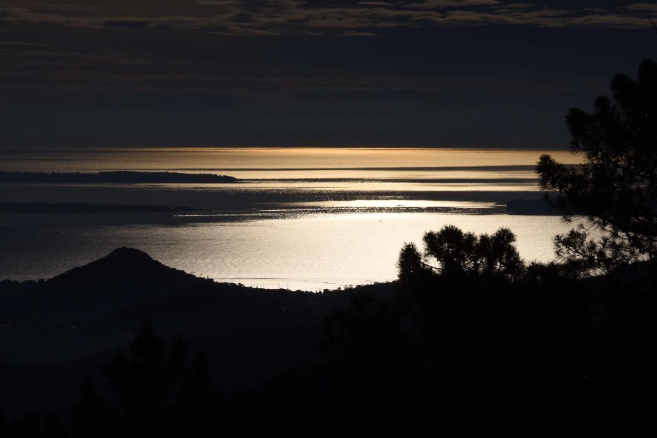 Villa Ormarine, Vue Exceptionnelle Sur La Baie De Cannes Et Le Mercantour Лез-Адре-де-л'Естерель Екстер'єр фото